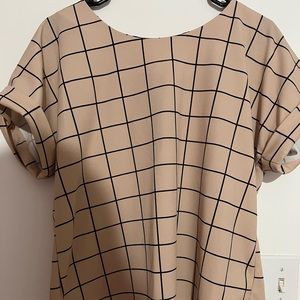 Rose blouse, check out the sleeve details. Just beautiful!